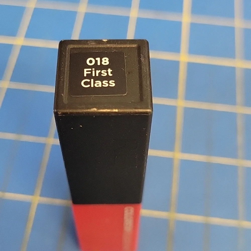 Revlon ColorStay Suede Ink Lipstick - Bold Red First Class 2.55g New Sealed Tube